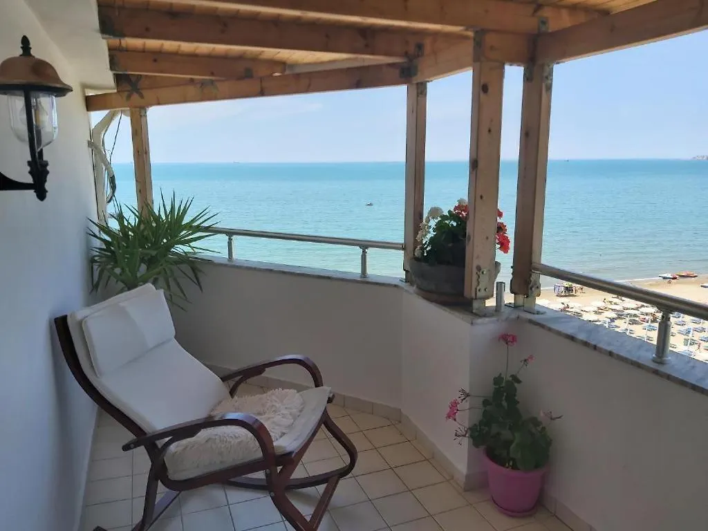 4 Seasons Apartment Durres